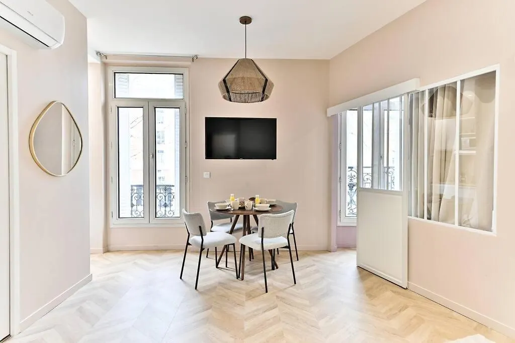 Apartment Appartement Proche Parc Monceau - III Paris